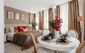 Regents Street'S Superb Studios!